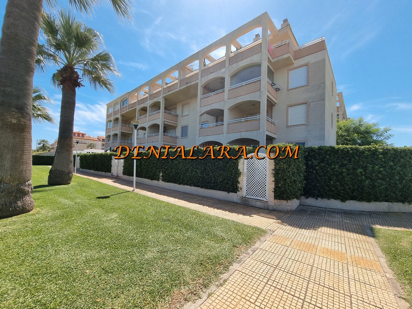 Exterior view of Attic for sale in Dénia  with Terrace, Storage room and Furnished