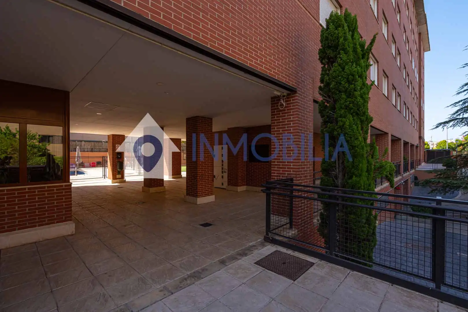 Parking of Flat for sale in Madrid  with Air Conditioner, Heating and Storage room