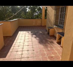 Foto 4 von Einfamilien-Reihenhaus zur Miete in Calle Conde de las Navas, 49, Pedregalejo - Morlaco, Málaga Capital