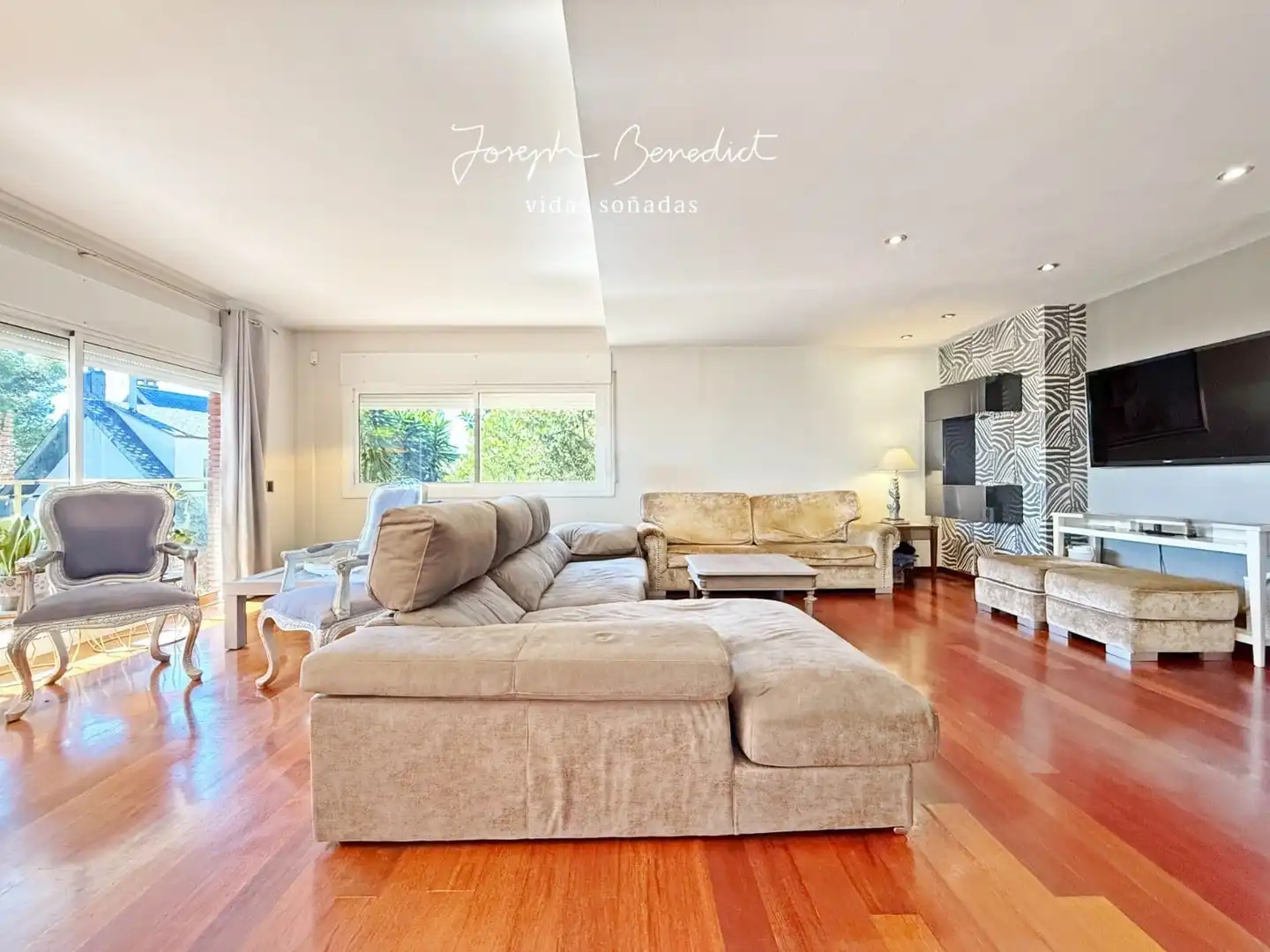 Living room of Houses for sale in Castelldefels  with Air Conditioner, Heating and Private garden