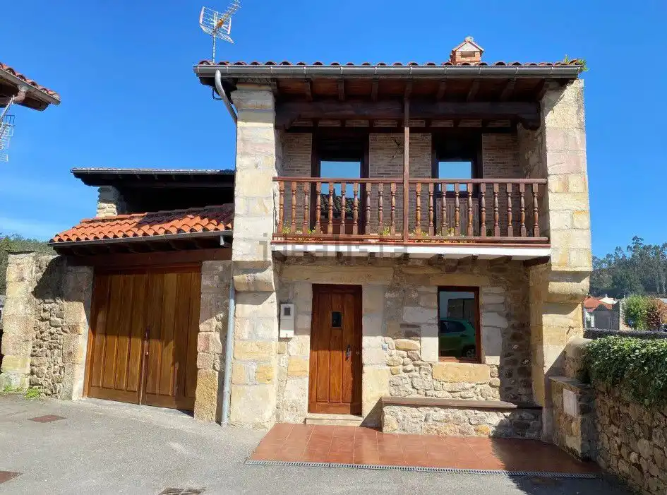 Exterior view of Houses for sale in Mazcuerras  with Balcony