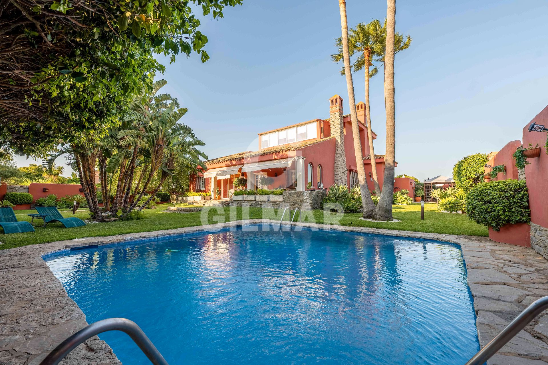 Jardín de Casa o chalet en venta en Chiclana de la Frontera con Aire acondicionado, Calefacción y Jardín privado