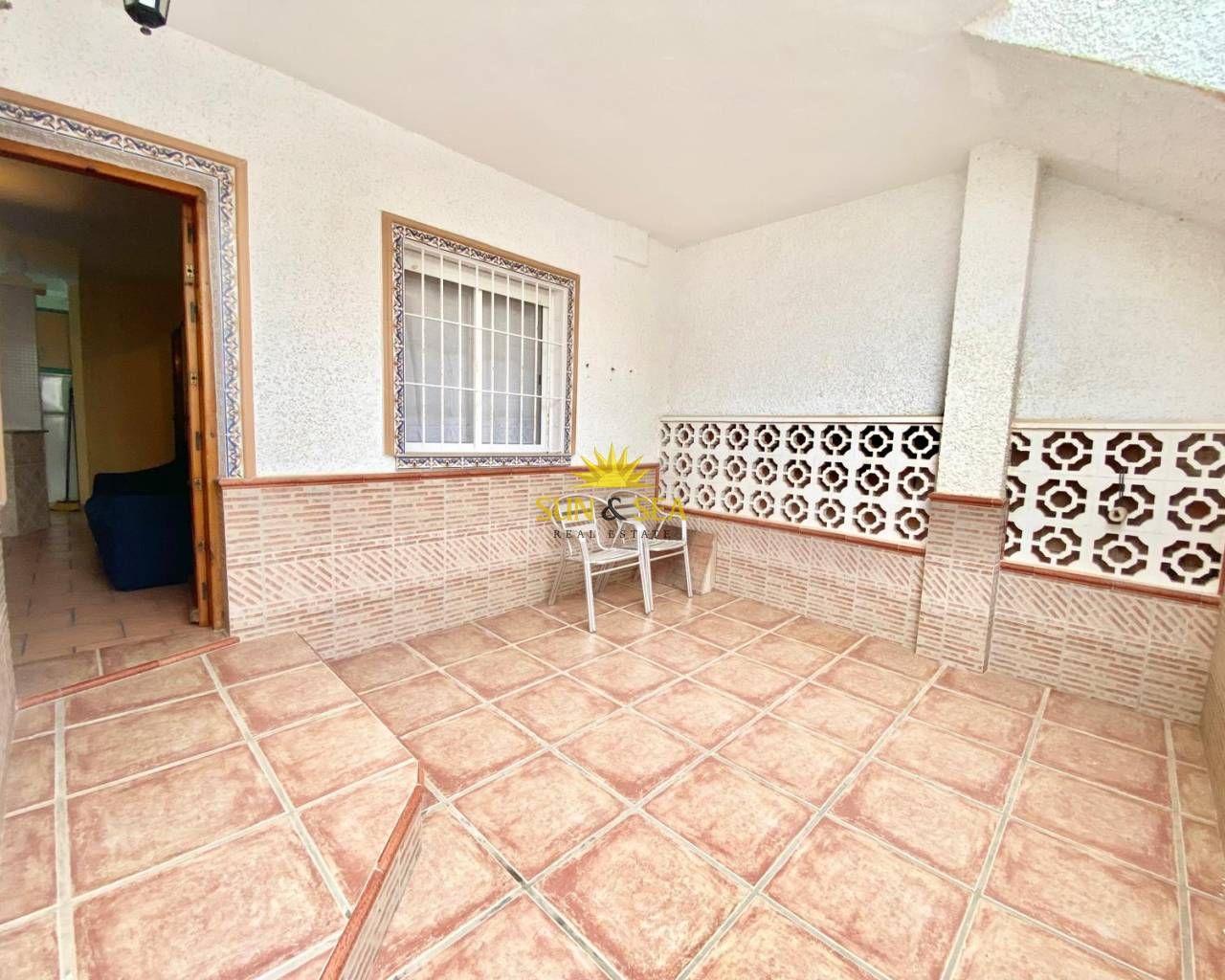 Jardí de Casa o xalet de lloguer en Los Alcázares amb Aire condicionat, Calefacció i Moblat