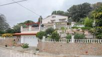 Vista exterior de Casa o xalet en venda en Vilanova del Vallès amb Aire condicionat, Calefacció i Jardí privat