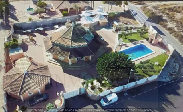 Casa-chalet en Venta en La Alcayna