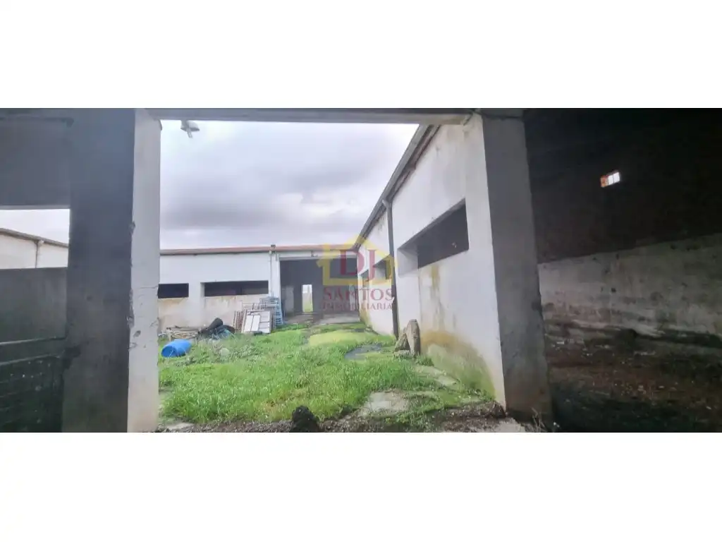 Vista exterior de Nave industrial en venta en San Cristóbal de la Cuesta
