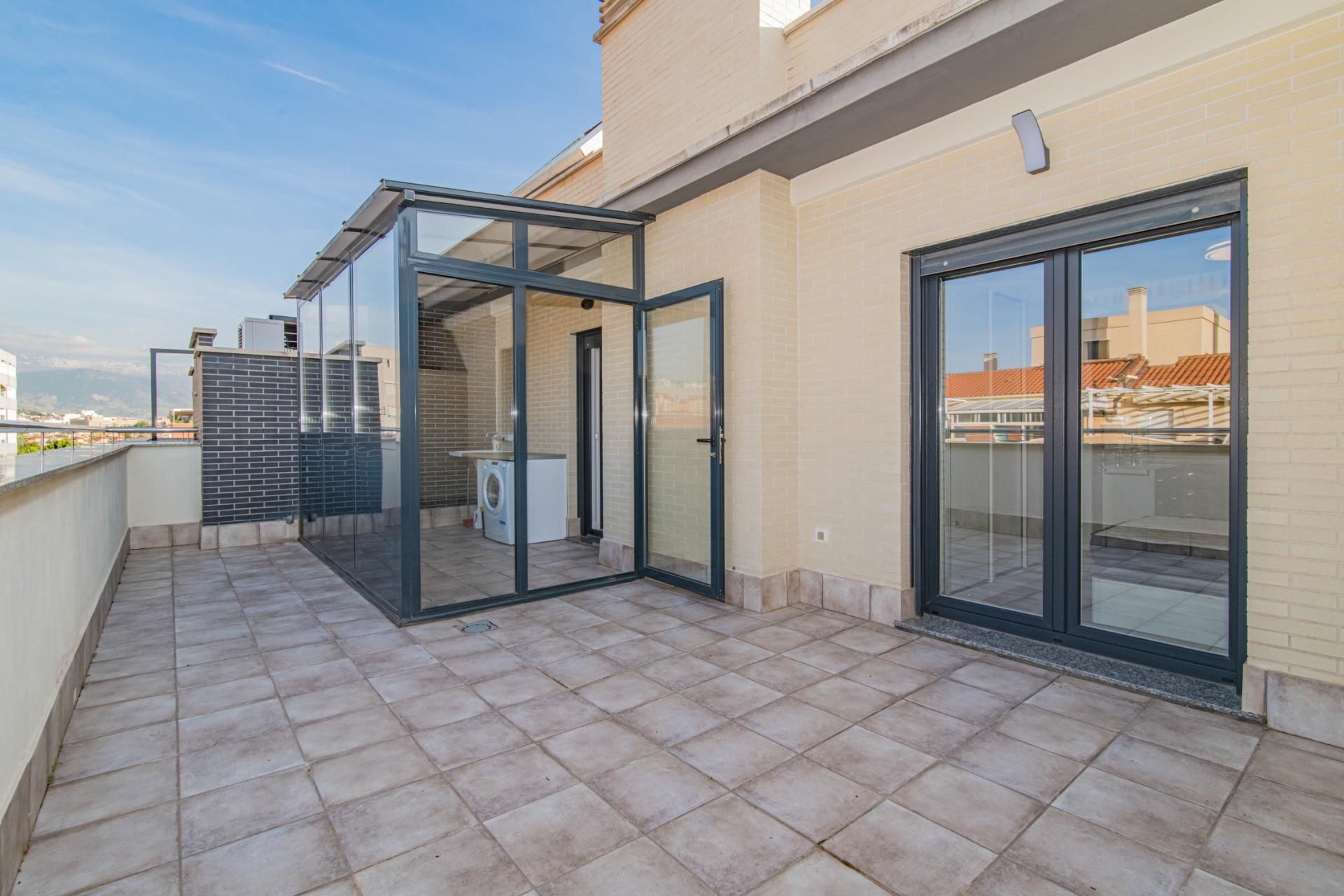 Terrassa de Àtic de lloguer en  Granada Capital amb Aire condicionat, Calefacció i Terrassa