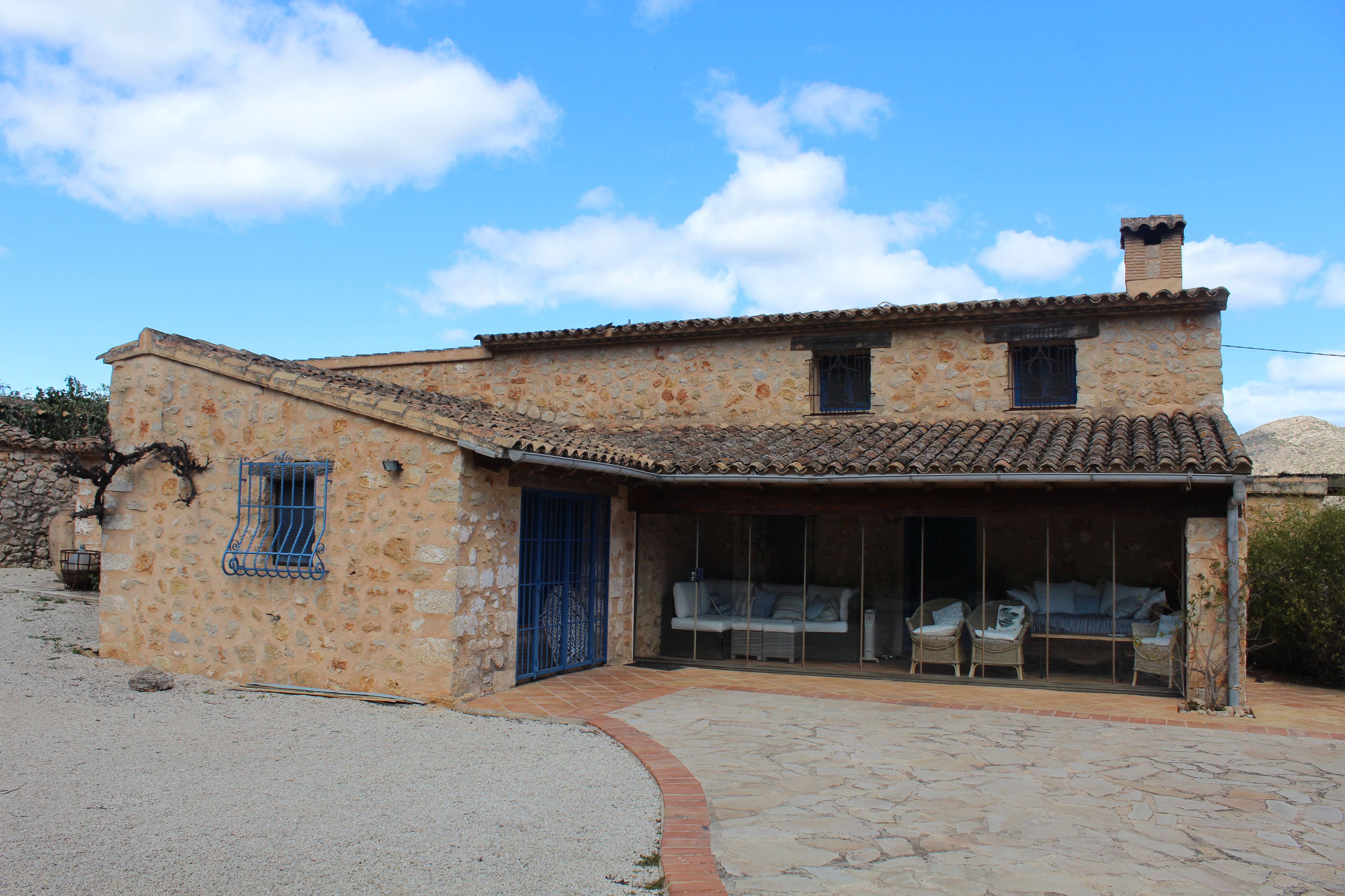 Vista exterior de Finca rústica en venda en Xaló amb Aire condicionat, Calefacció i Jardí privat