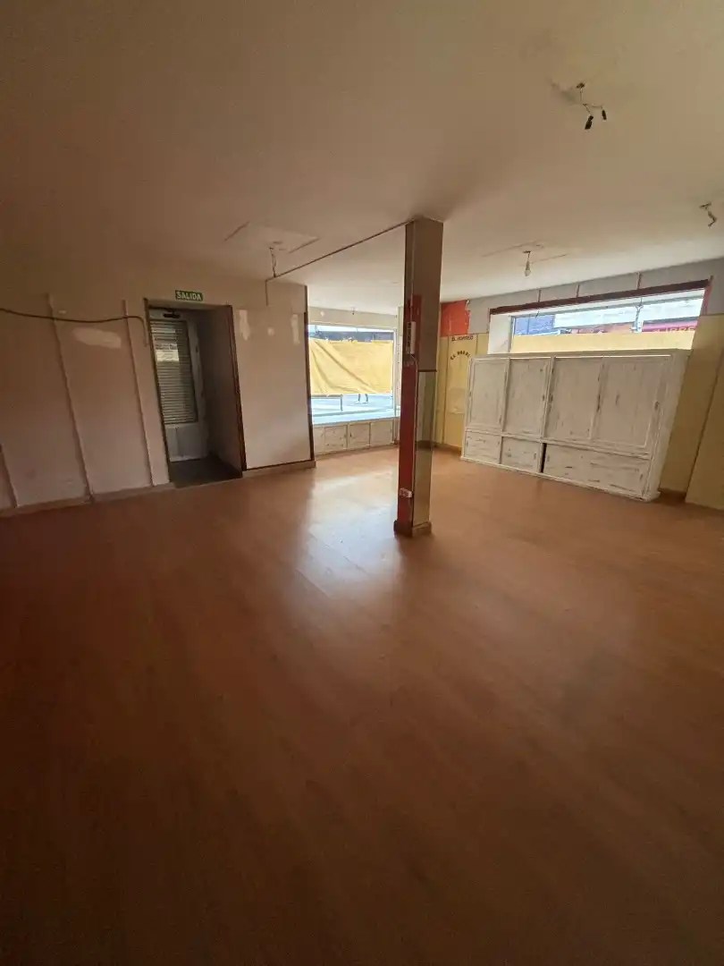 Gemischtgenutztes Gebäude zum Verkauf in Calle Melquiades Álvarez 41, imagen 8
