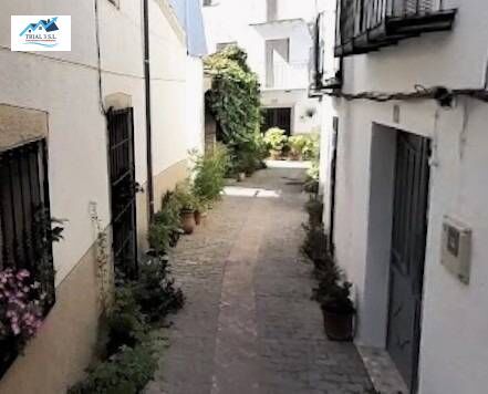 Vista exterior de Casa o xalet en venda en Iznatoraf