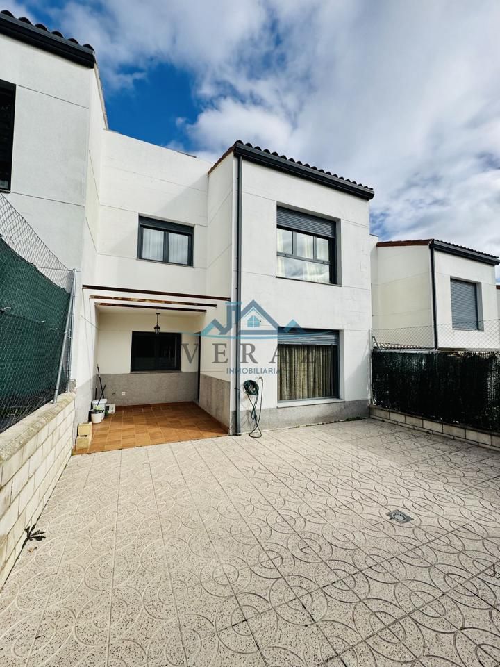 Vista exterior de Casa o chalet en venta en Pepino con Terraza