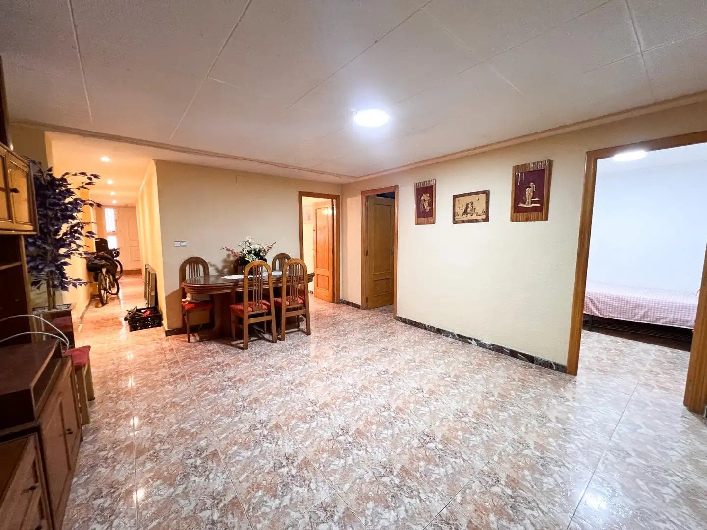 Ground floor for sale in Guardamar Playa