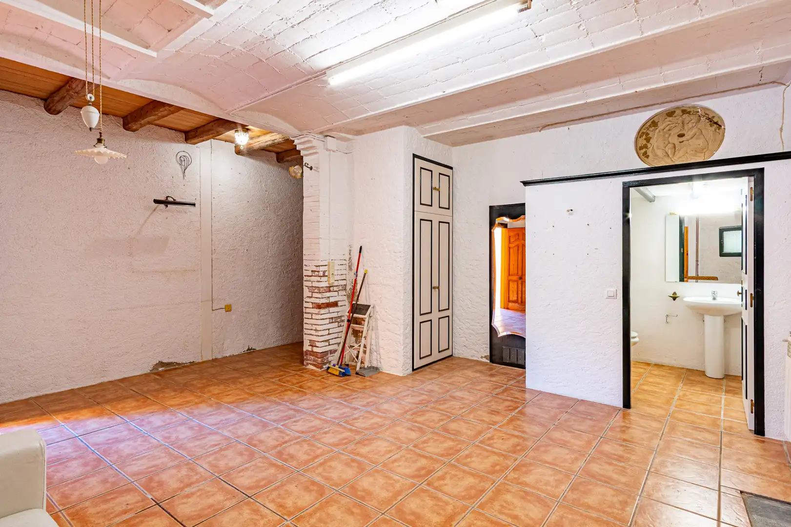 Detached homes for sale in Llers  with Air Conditioner, Heating and Terrace