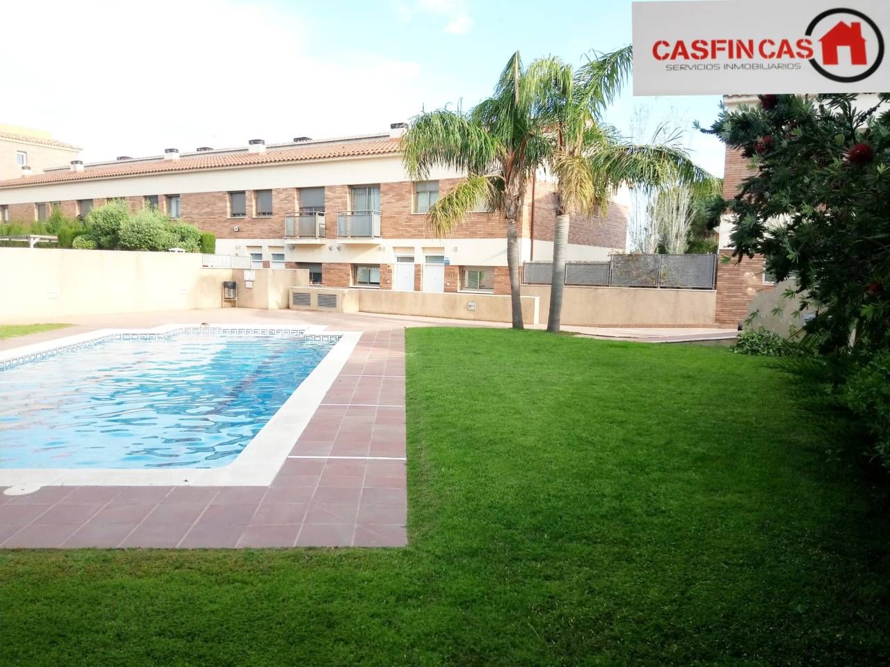 Piscina de Casa o xalet en venda en Calafell amb Aire condicionat, Calefacció i Jardí privat