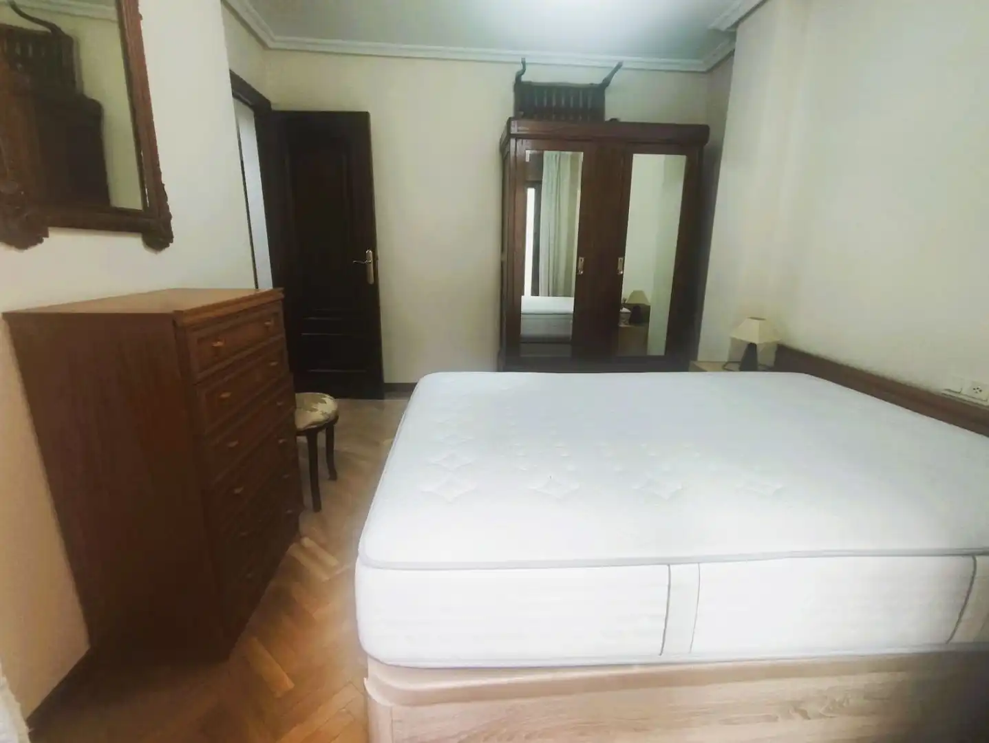 Dormitori de Apartament de lloguer en San Bernardo - Carmelitas - Campus