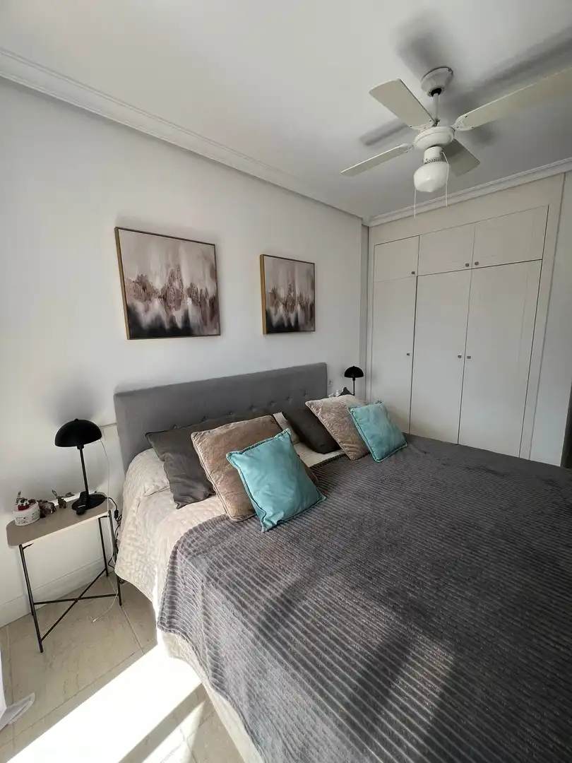 Schlafzimmer von Wohnung zur Miete in Estepona mit Klimaanlage, Heizung und Terrasse
