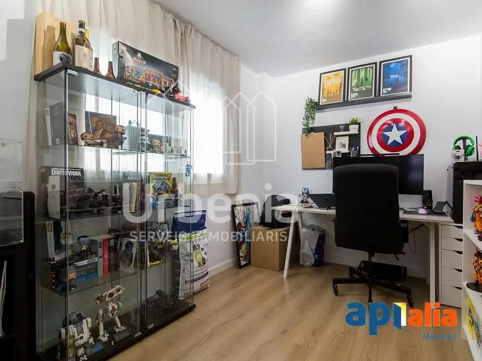 Piso en venta en Pineda de Mar con Calefacción y Terraza