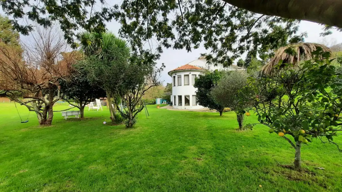 Jardí de Casa o xalet en venda en Bergondo