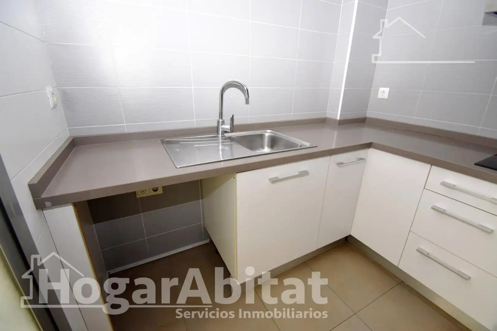 Küche von Wohnung zum Verkauf in Massanassa mit Klimaanlage, Heizung und Terrasse