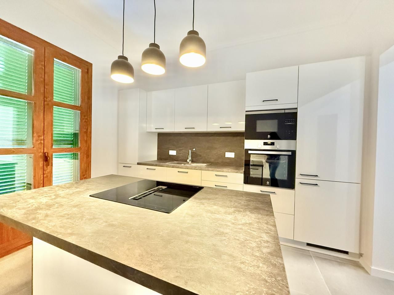 Piso de alquiler en Carrer de Santiago Rusiñol, Plaça dels Patins, Centre