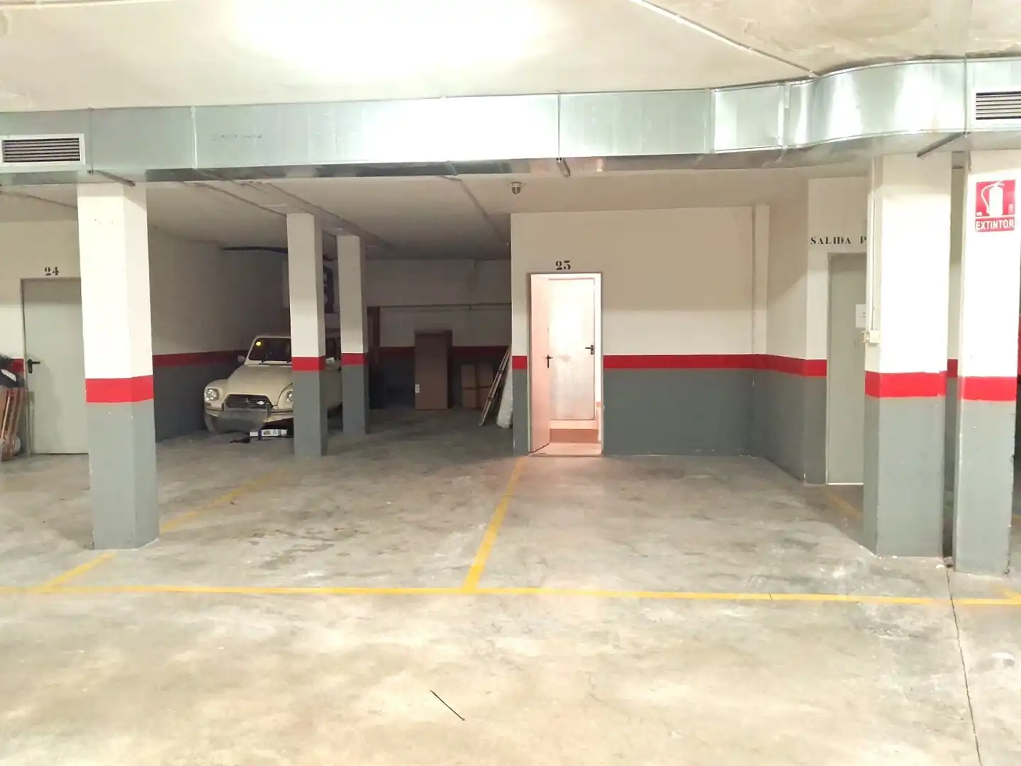 Parking de Casa adosada en venta en Osera de Ebro con Calefacción, Parquet y Terraza