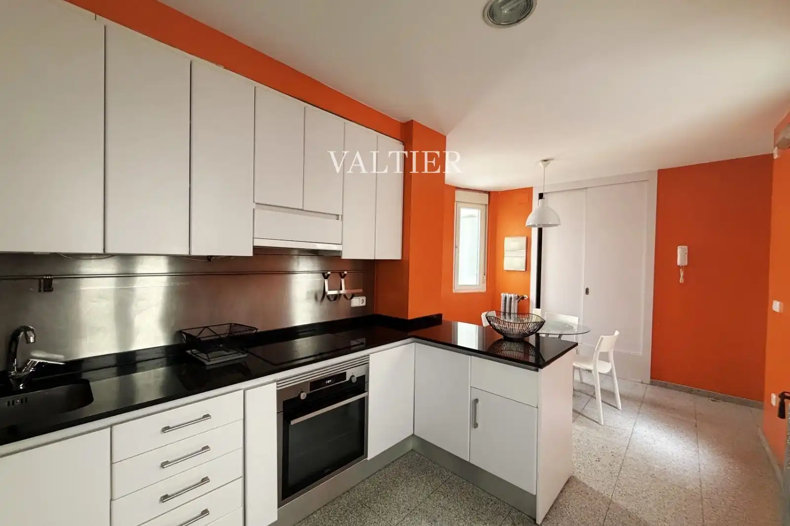 Cocina de Piso de alquiler en  Madrid Capital con Aire acondicionado, Calefacción y Terraza