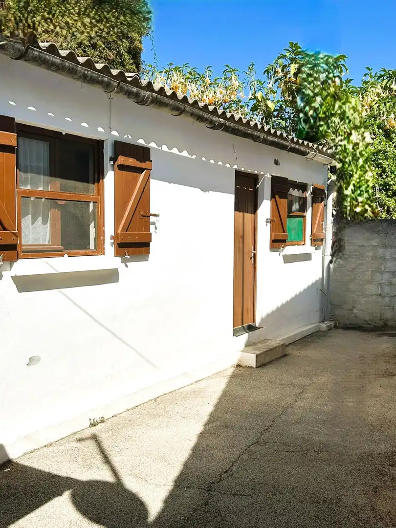 Vista exterior de Finca rústica en venda en Estepona amb Jardí privat, Terrassa i Piscina