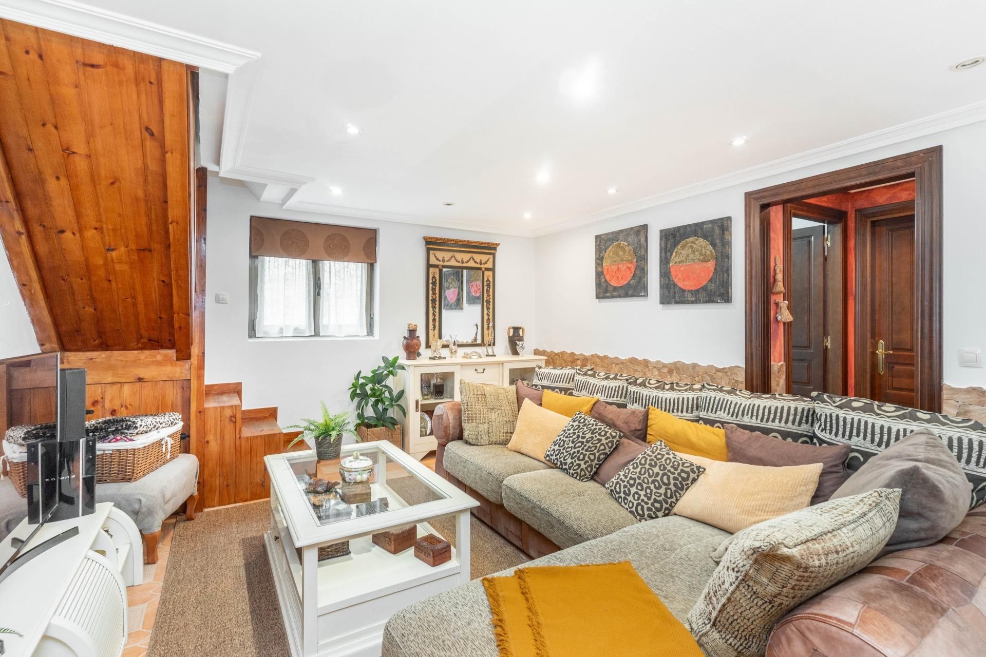Living room of House or chalet for sale in Lena  with Heating, Terrace and Alarm