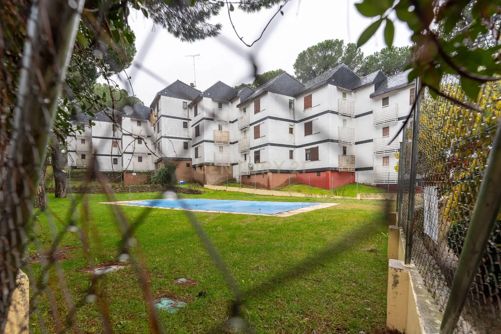 Exterior view of Flat for sale in San Martín de Valdeiglesias  with Air Conditioner, Private garden and Furnished