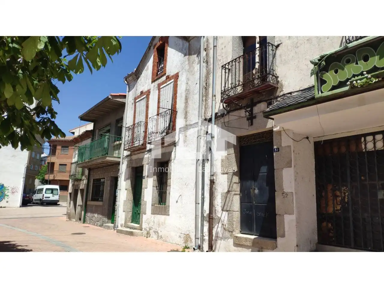 Exterior view of Houses for sale in Las Navas del Marqués   with Heating