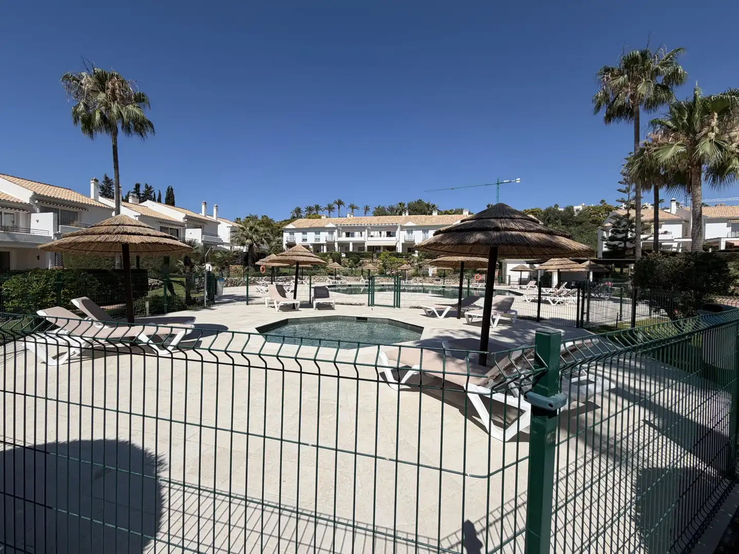 Reihenhaus mit Pool zum Verkauf in El Paraíso, imagen 22
