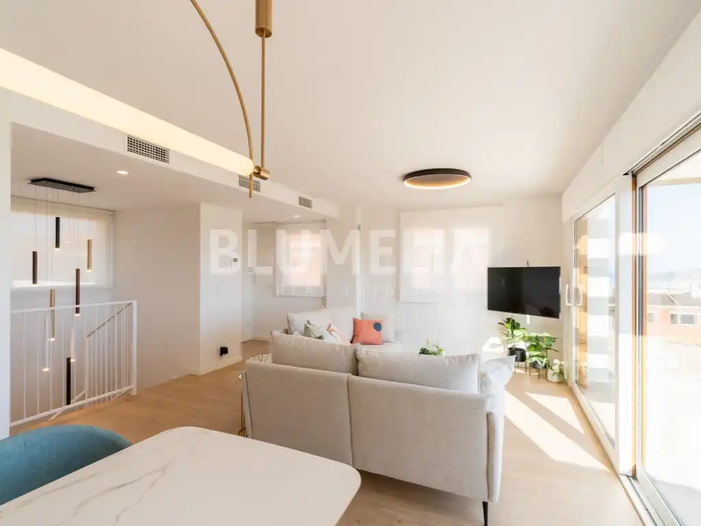 Sala d'estar de Casa o xalet en venda en La Nucia amb Aire condicionat, Calefacció i Jardí privat