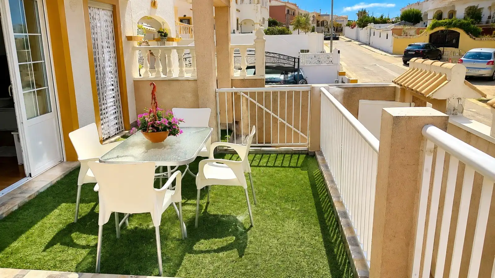 Chalet con piscina en venta en Orihuela Costa, imagen 3