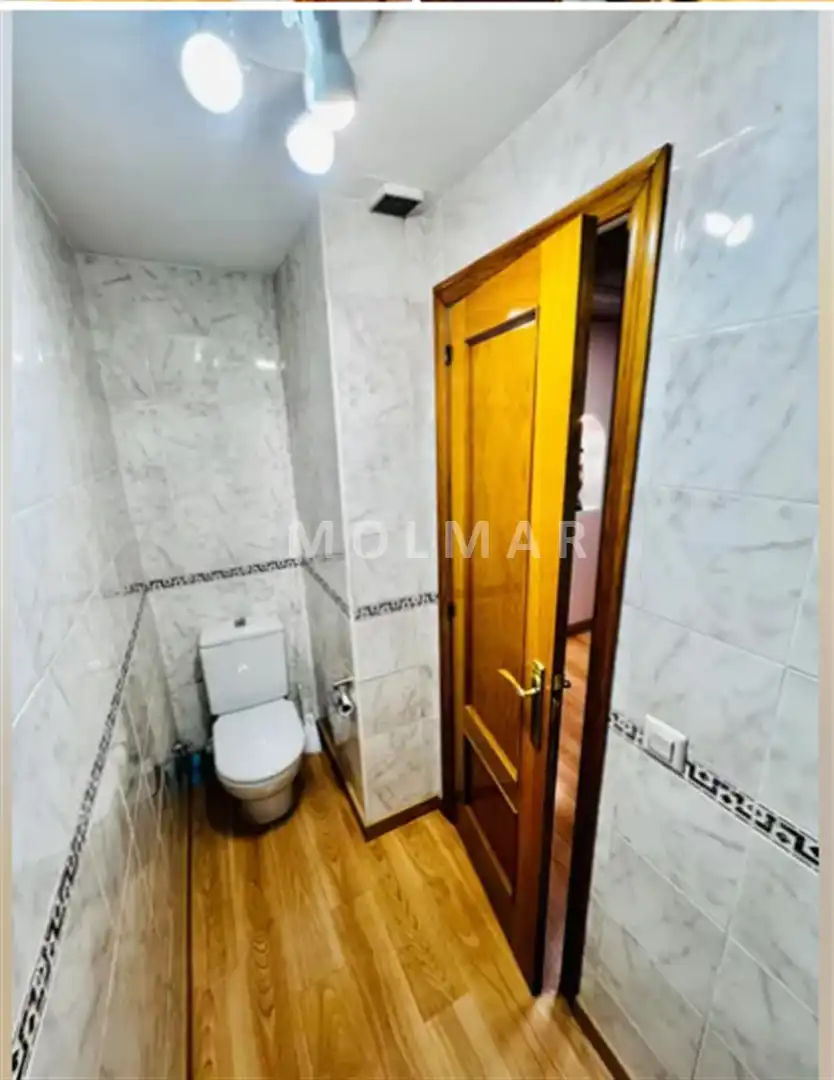 Baño de Apartamento en venta en Sagunto / Sagunt con Aire acondicionado y Amueblado