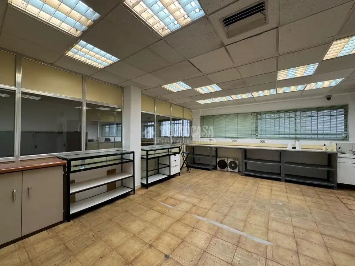 Local comercial en venta en Zona Industrial, imagen 12