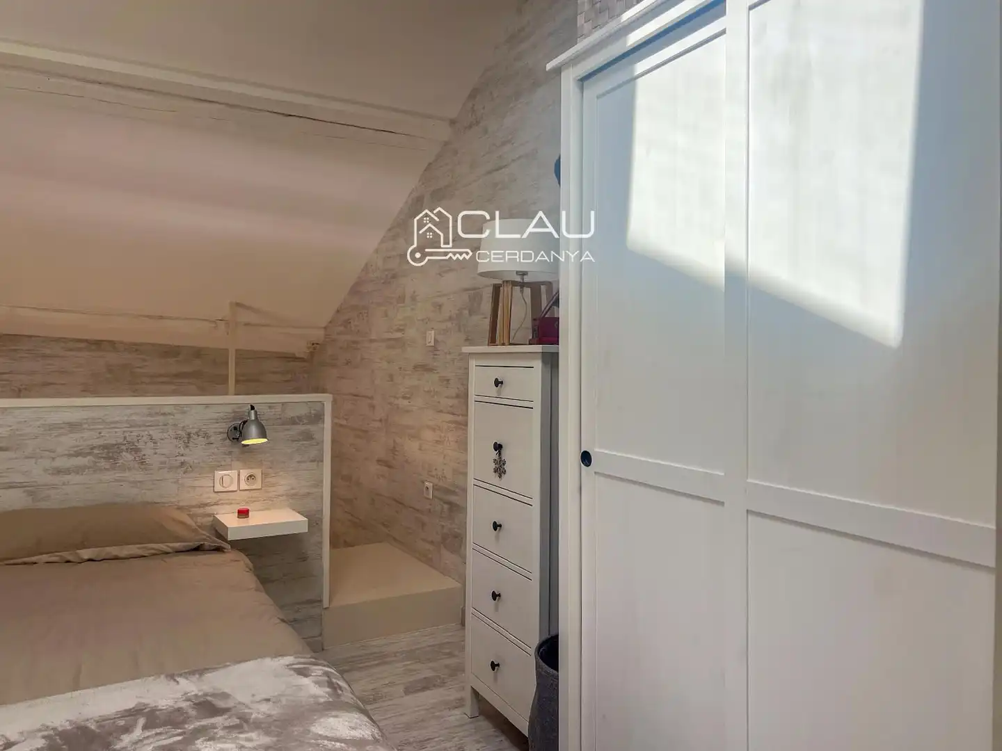 Attic for sale in Roussel, 6, Bourg - Madame