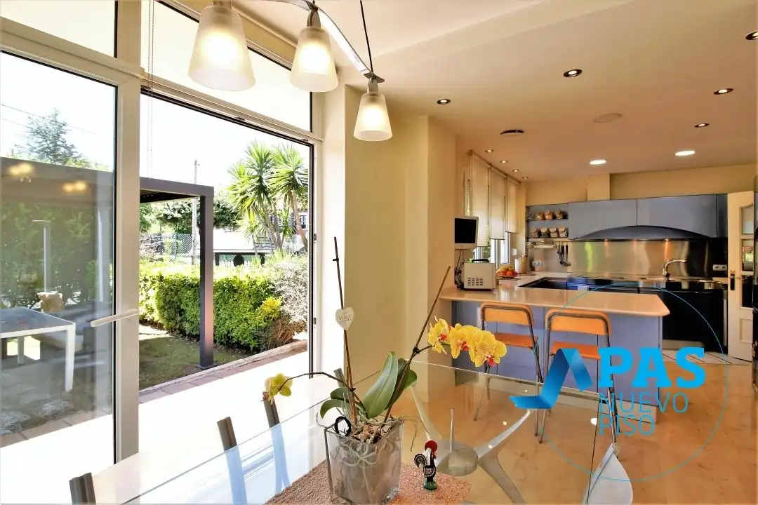 Kitchen of Houses for sale in Santander  with Heating, Private garden and Terrace