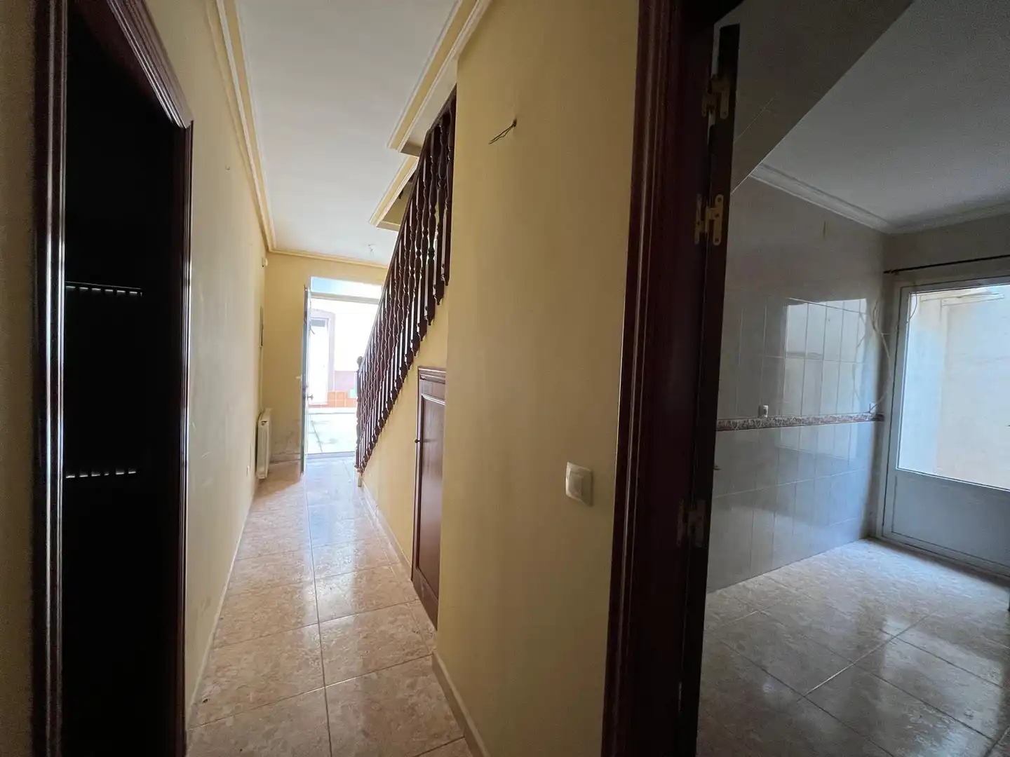 Casa adosada en venta en Argamasilla de Alba con Alarma