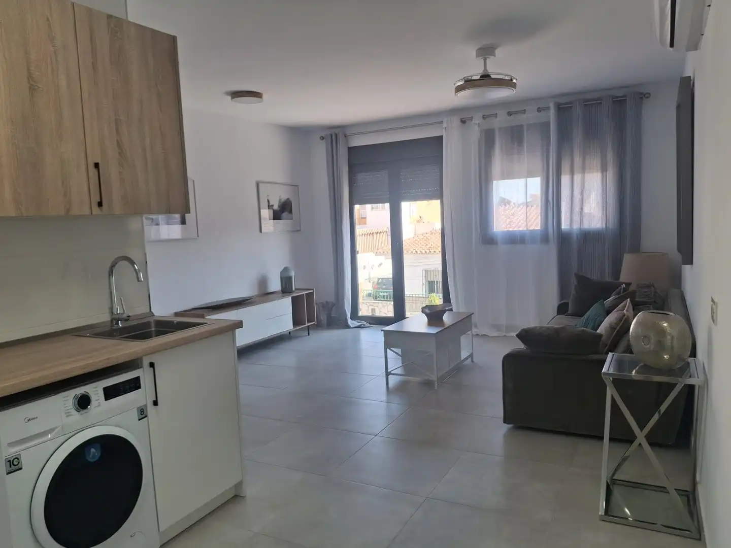 Sala de estar de Piso de alquiler en Málaga con Aire acondicionado, Amueblado y Horno