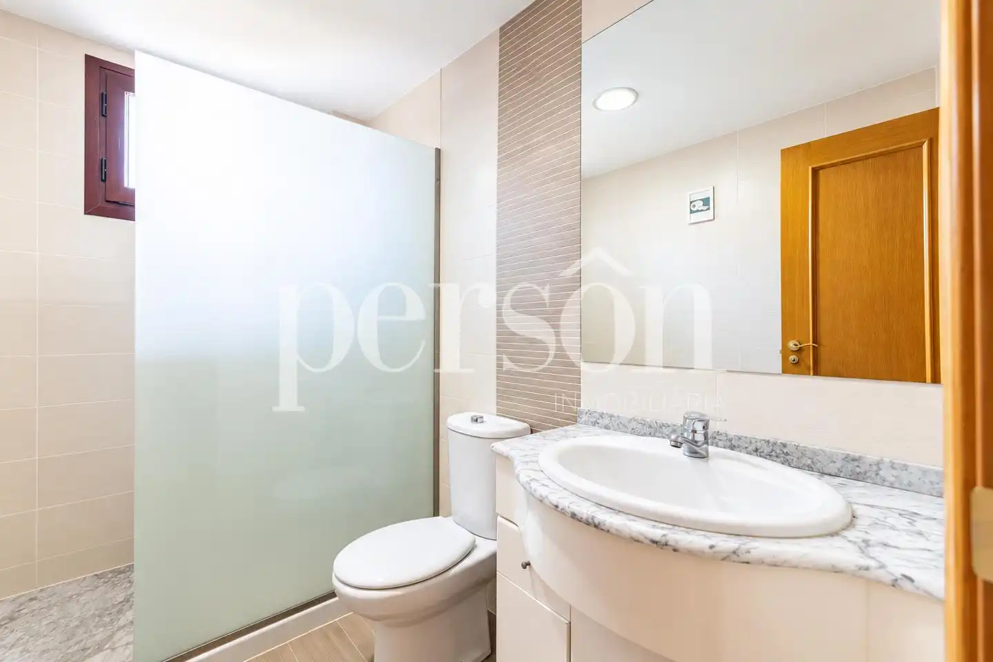 Badezimmer von Maisonette zur Miete in Manises mit Klimaanlage, Terrasse und Möbliert