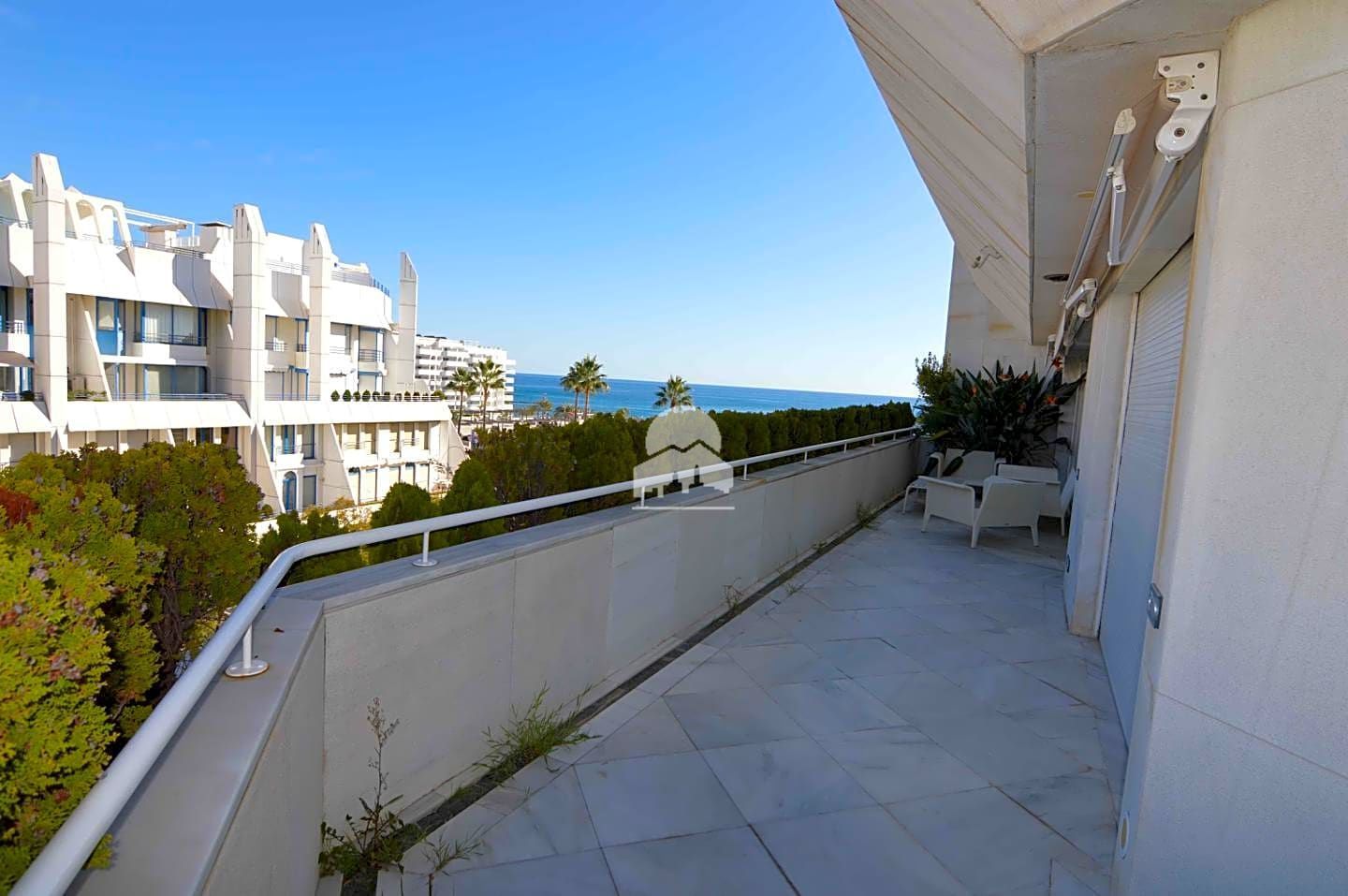Terraza de Piso en venta en Marbella con Calefacción, Terraza y Trastero