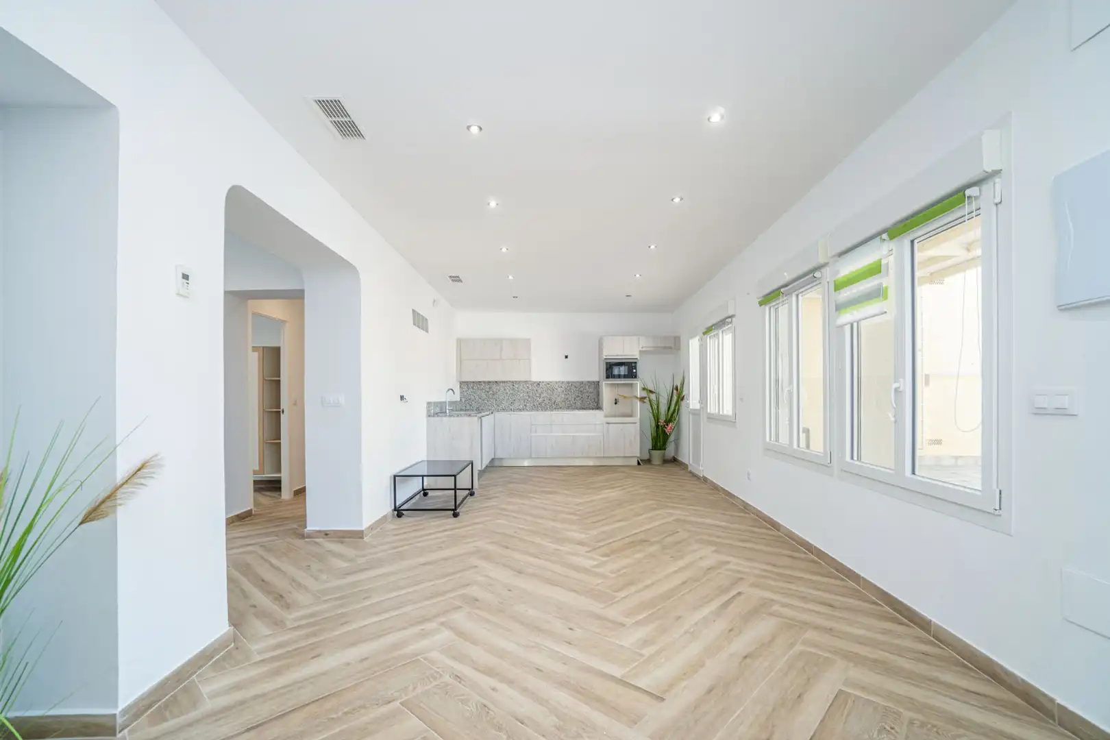 Sala de estar de Casa o chalet en venta en Castelló d'Empúries con Aire acondicionado y Terraza