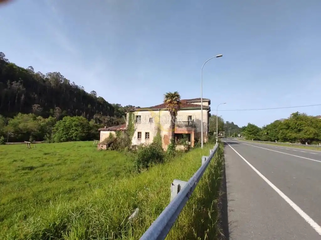 Terreno en venta en Infiesto, Piloña