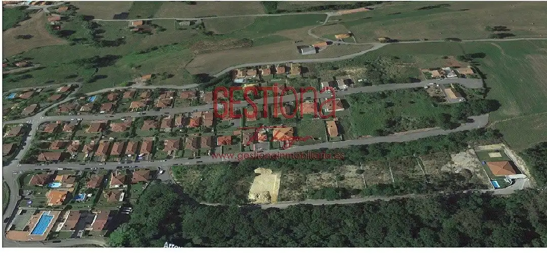 Terreny residencial en venda a Meruelo
