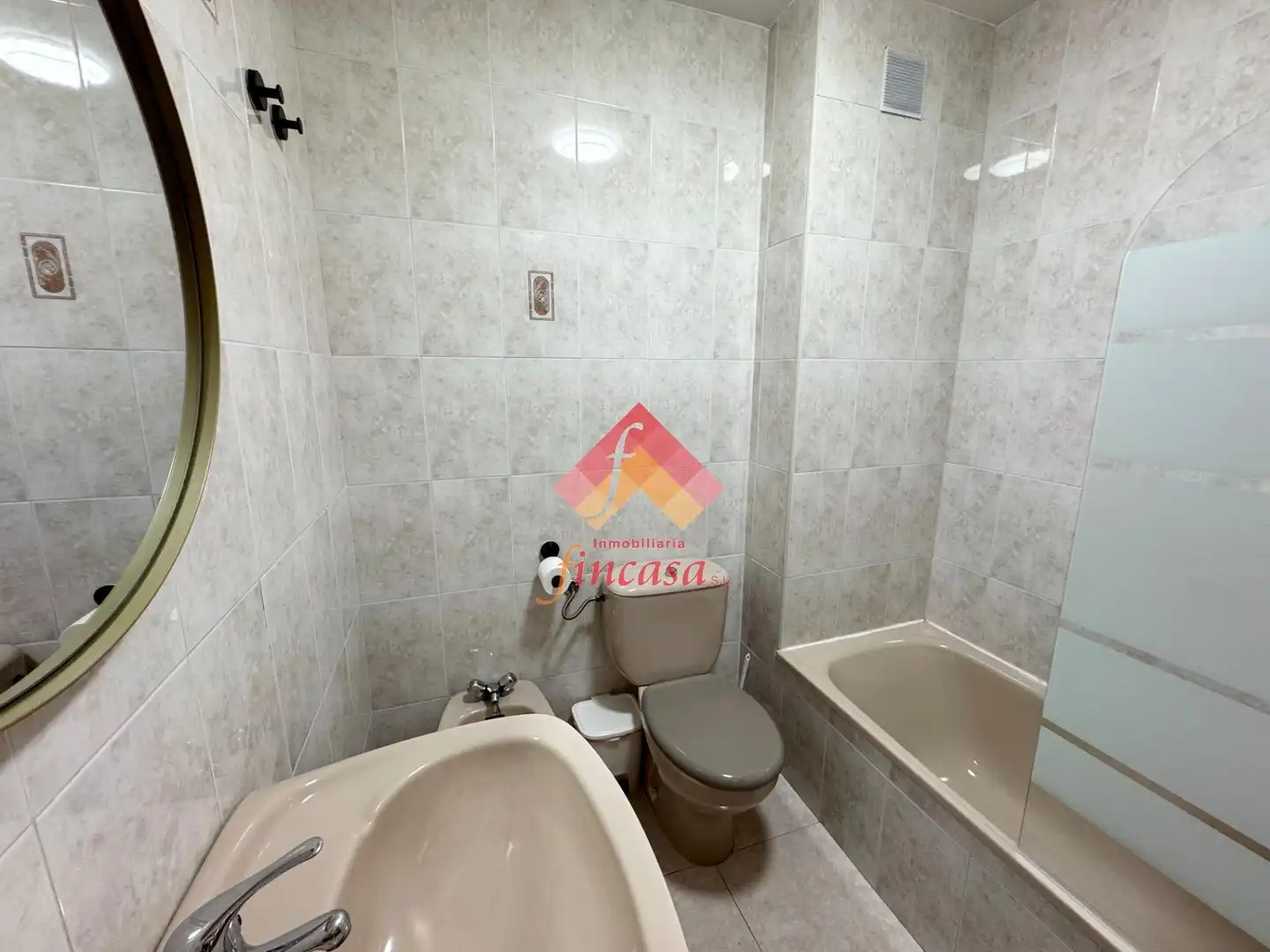 Baño de Piso de alquiler en Ronda con Amueblado