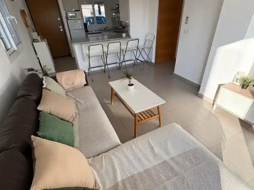 Sala d'estar de Apartament de lloguer en Torre-Pacheco amb Aire condicionat, Jardí privat i Moblat