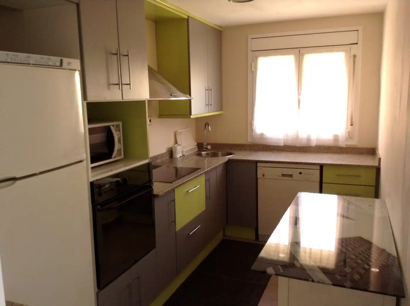 Flat with terrace to rent in Carrer de la Trinitat, imagen 5