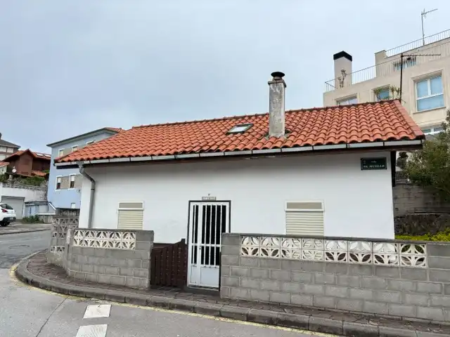Vista exterior de Casa o chalet en venta en Suances con Jardín privado, Terraza y Amueblado