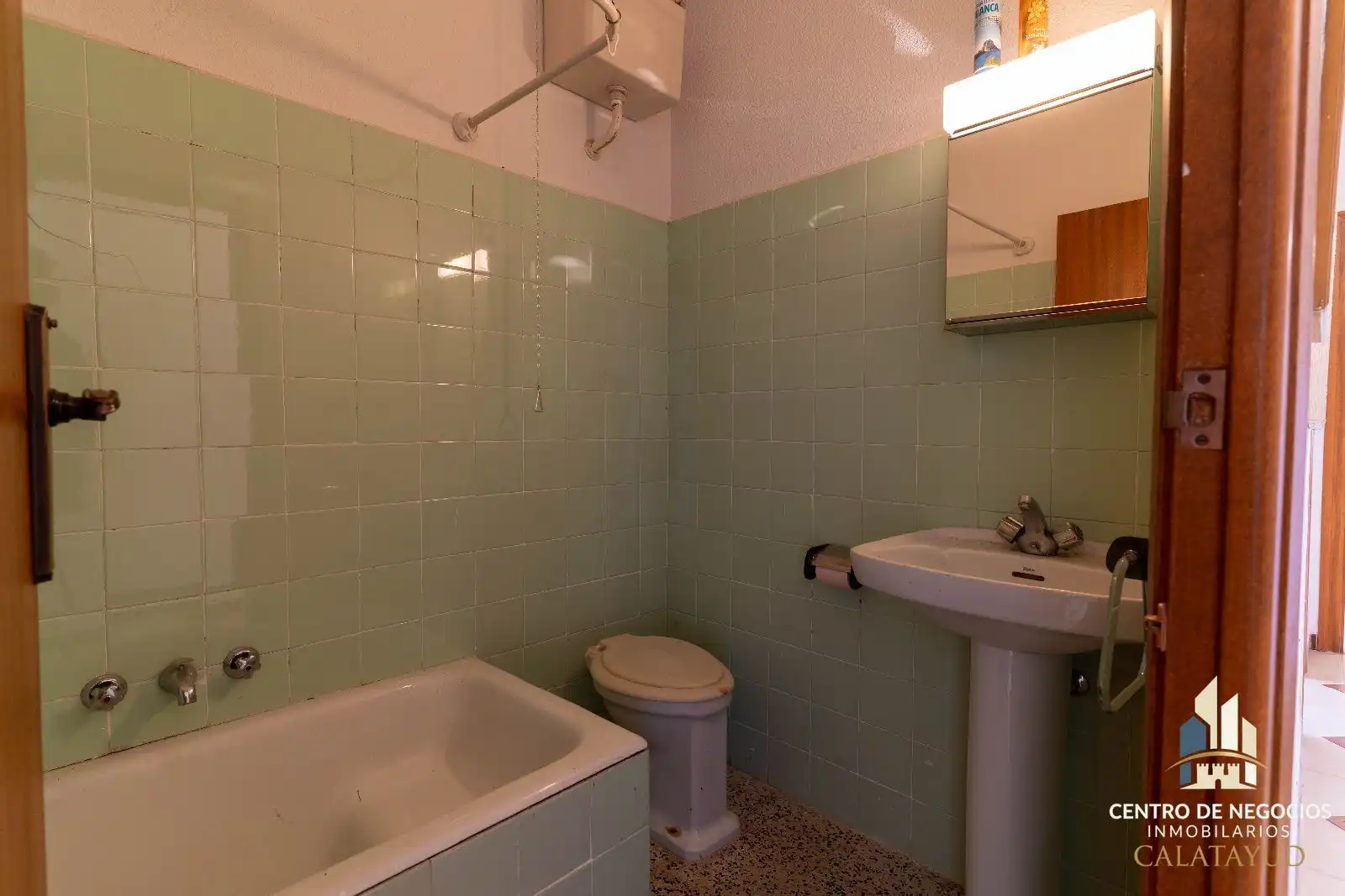 Bany de Casa o xalet en venda en Calatayud amb Calefacció i Piscina