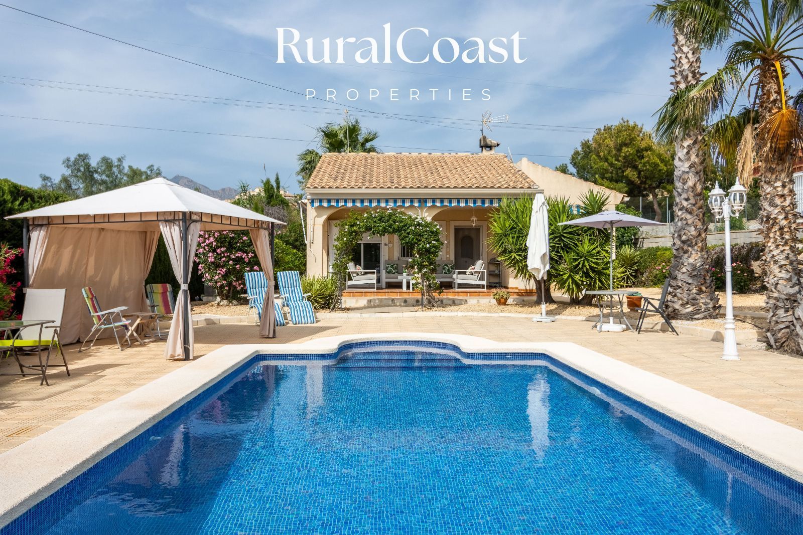 Exterior view of House or chalet for sale in Busot  with Air Conditioner, Heating and Terrace